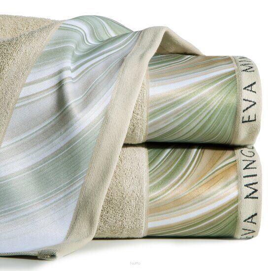 Ręcznik 70x140 SOPHIA Eva Minge oliwkowy zdobiony bordiurą z fantazyjnym oliwkowym nadrukiem