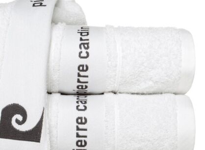 Ręcznik 70x140 NEL Pierre Cardin biały zdobiony bordiurą z kontrastowym logo marki