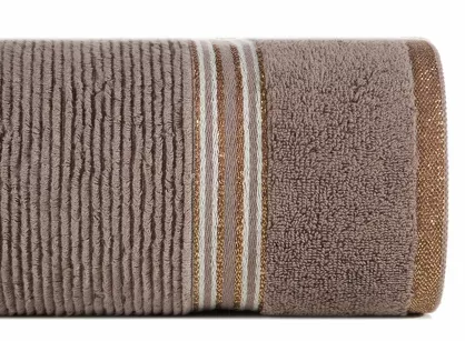 Ręcznik 50x90 FILON jasny brąz zdobiony bordiurą w prążki z połyskującą srebrną nicią