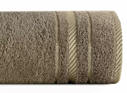 Ręcznik bawełniany 70x140 KORAL brązowy zdobiony subtelną bordiurą w pasy