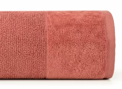 Ręcznik bawełniany 30x50 LUCY jasne bordo gładki z welurową szeroką bordiurą