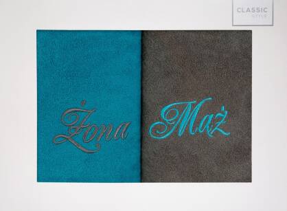 Komplet ręczników MĄŻ ŻONA stalowe turkusowe haftowane w kartonowym pudełku 2x70x140