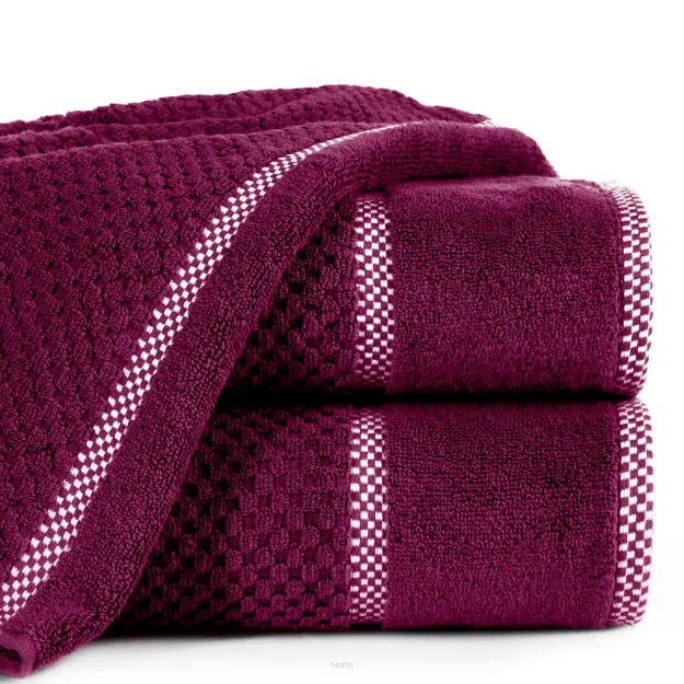Ręcznik bawełniany 50x90 CALEB amarantowy o delikatnym wzorze krateczki i kontrastową bordiurą